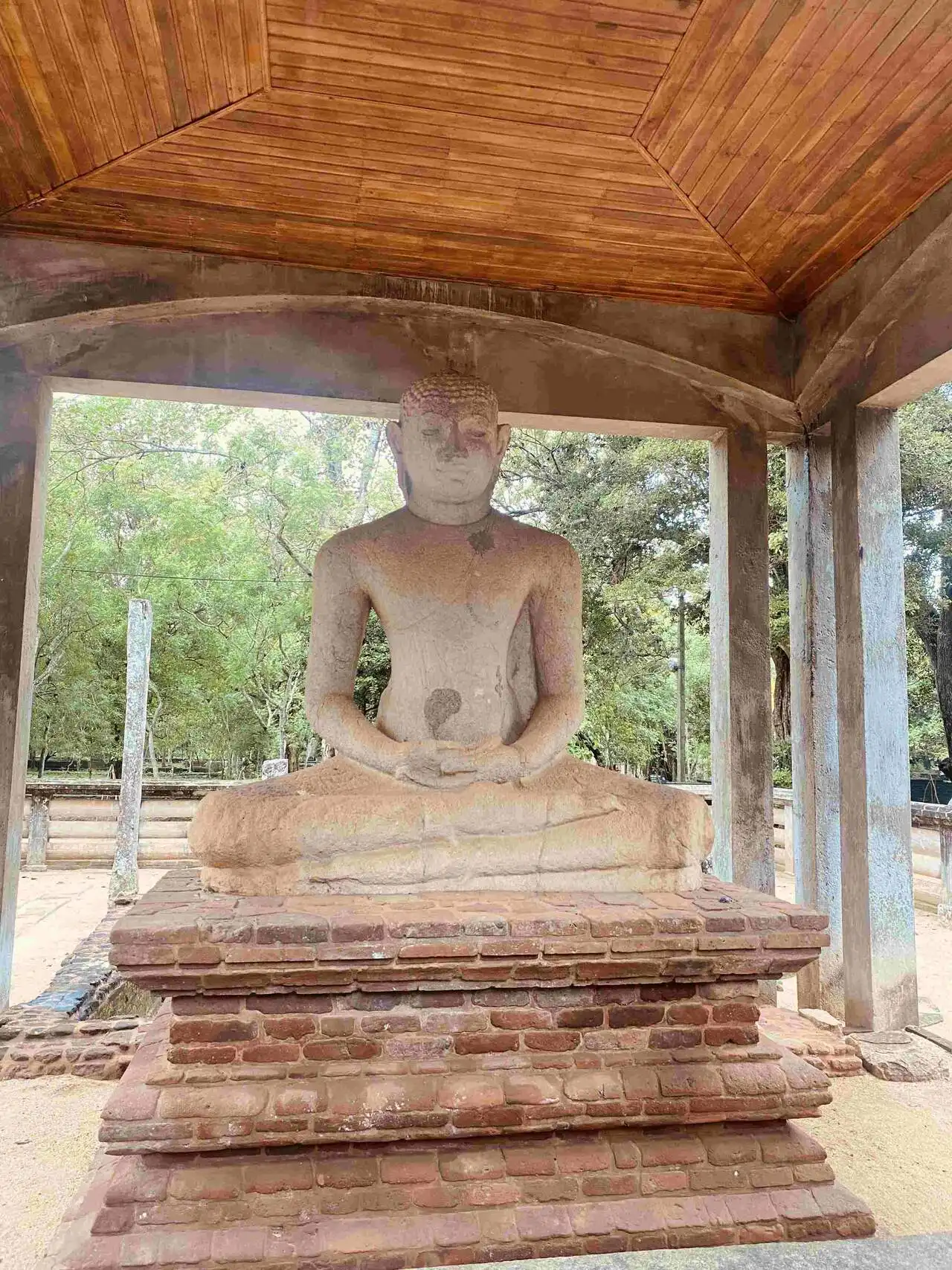 Anuradhapura Samadhi Budhdha Statue