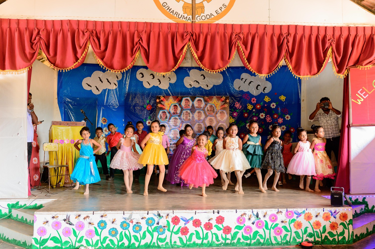 dancing acts